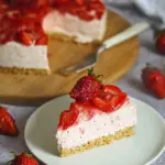 Strawberry Cheesecake with Crunchy Biscuit Base